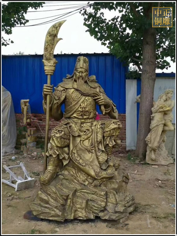 景區關公雕塑